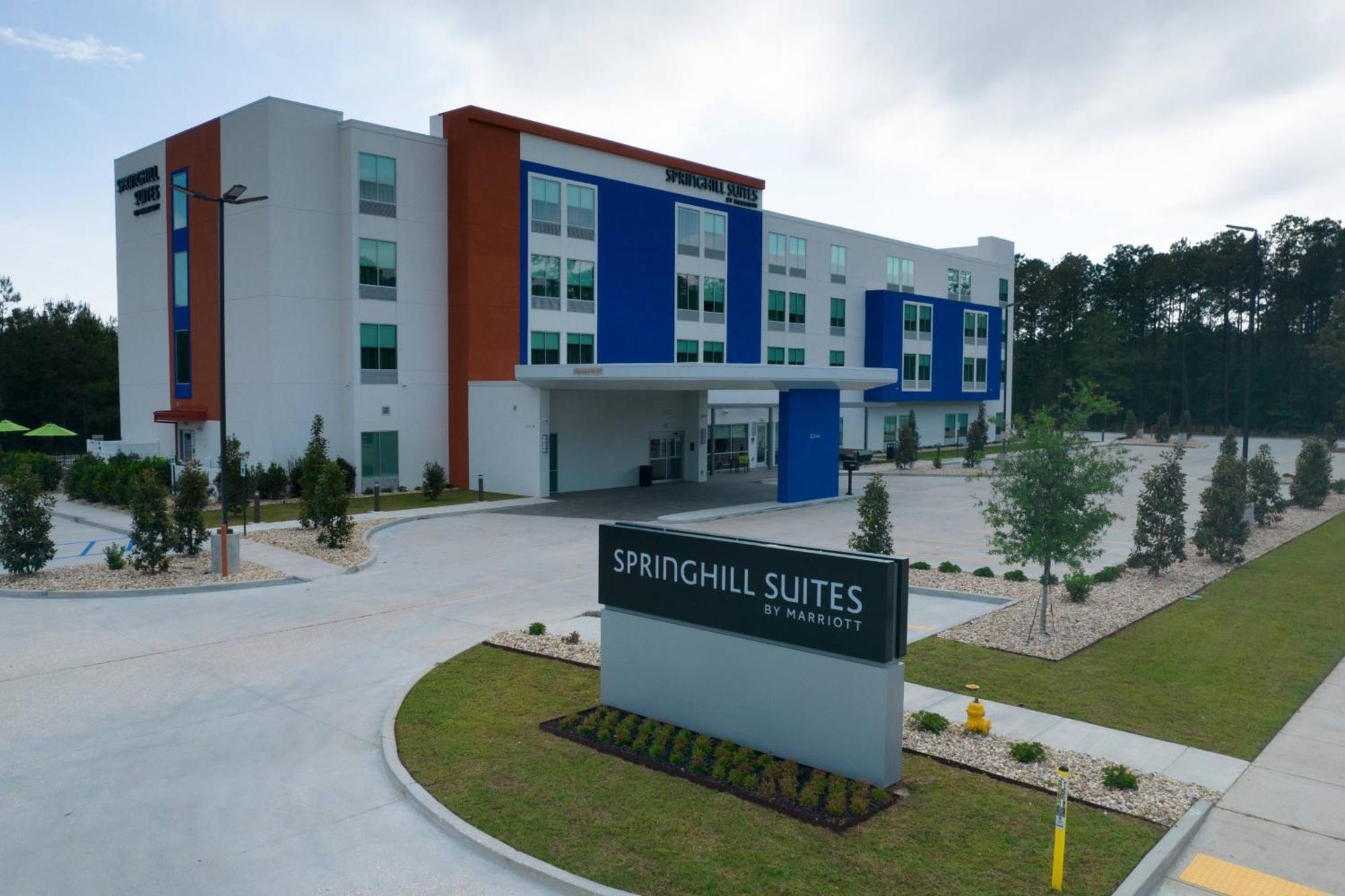 Hotel Springhill By Marriott 2*